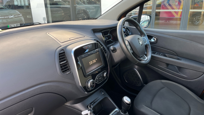 Renault Captur 0.9 TCE 90 Iconic 5dr Petrol Hatchback